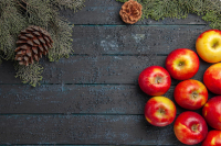 Slovenské decembrové zvyky, ktoré prežili stáročia (a niektoré sú stále trochu čudné)