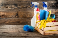 Jednoduché triky na bleskové jarné upratovanie domácnosti