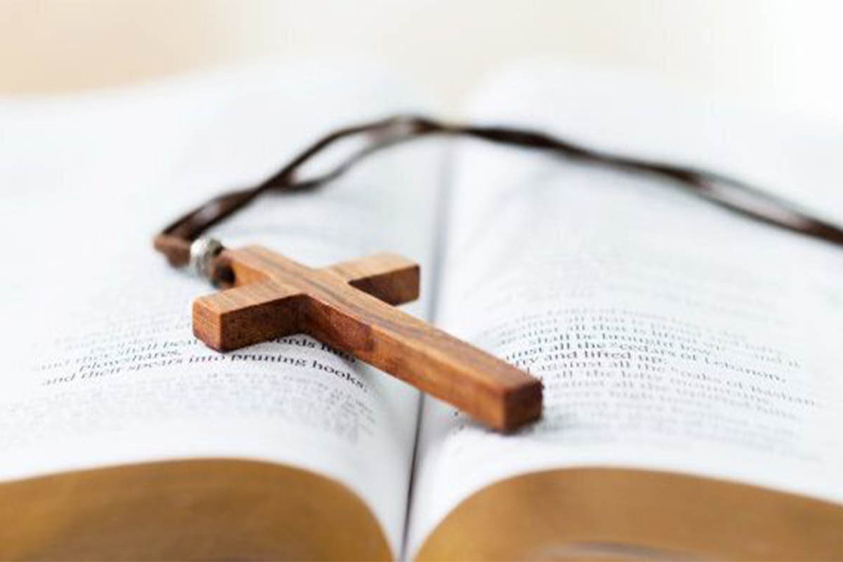 biblia_kriz21