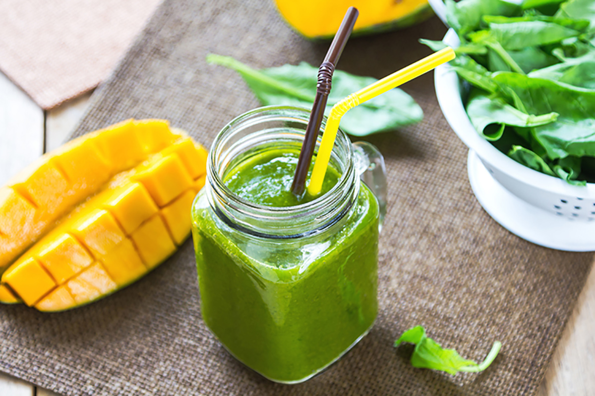 spinach_mango_smoothie