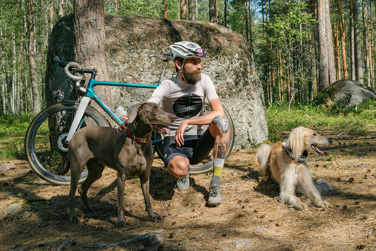 1_bicyklovanie_pes_unsplash