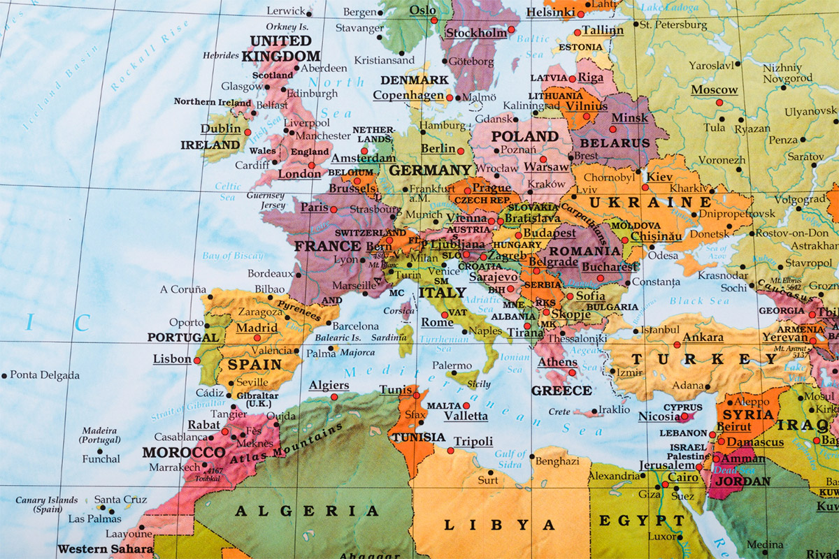 freepik_europe_globe_map