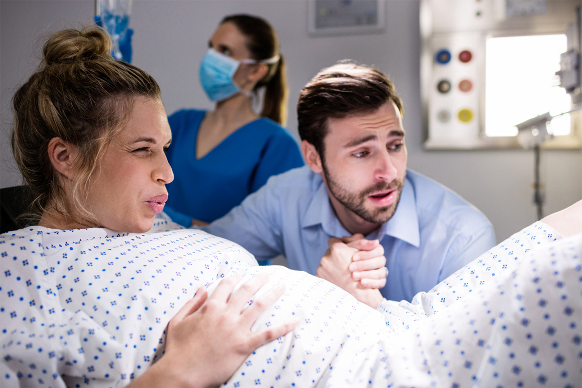 freepik_father_at_birth