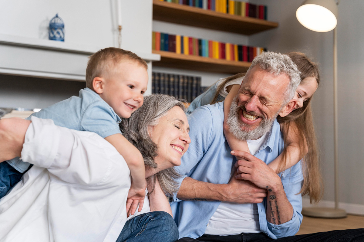 freepik_grandparents_23