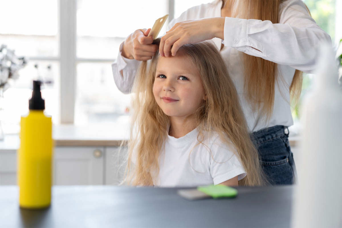 freepik_lice_in_hair2_5