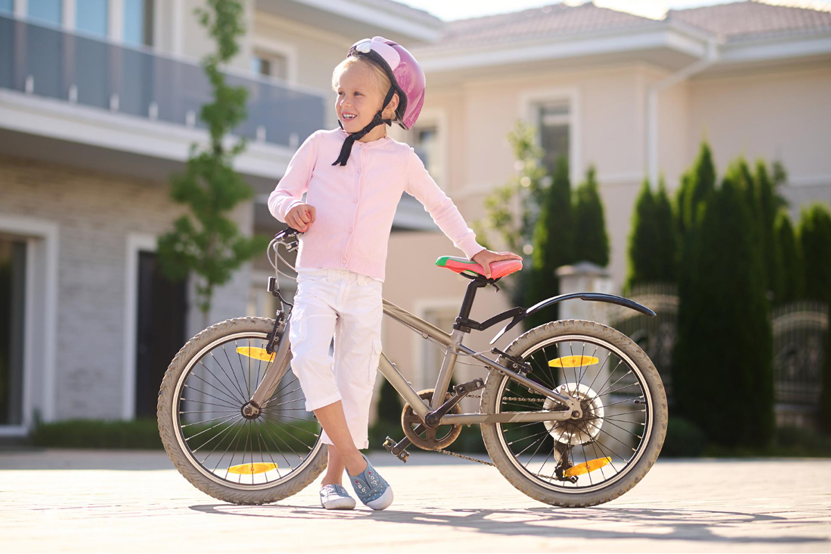 freepik_little_girl_bike_24