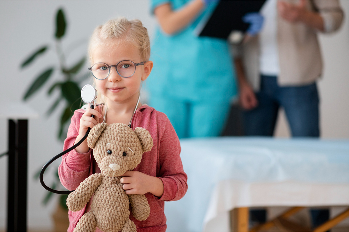 freepik_pediatric_girl_923