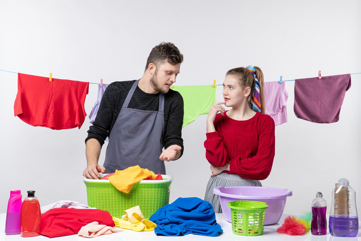 freepik_washing_clothes25