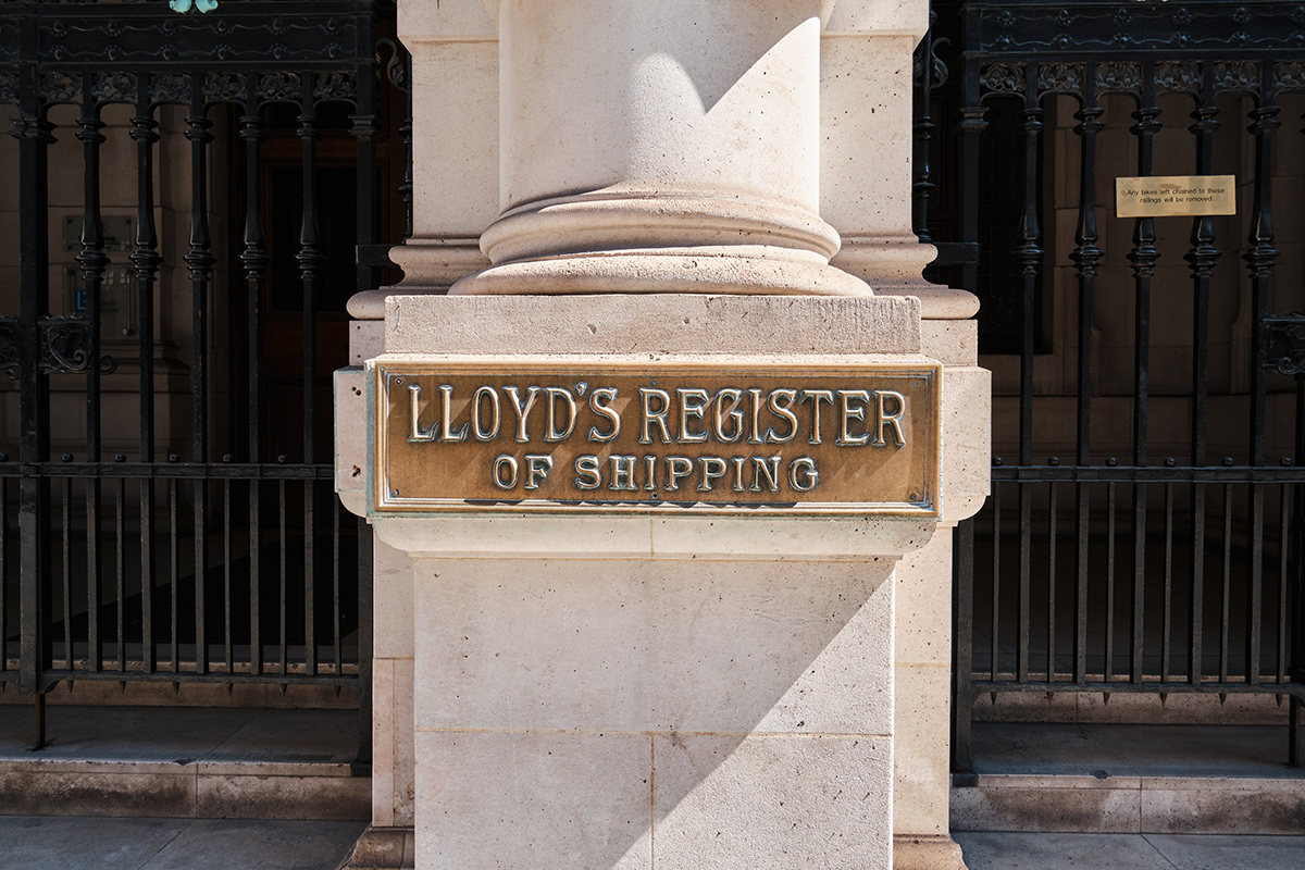 loyds_register_london_shutterstock