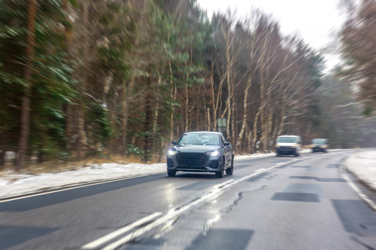 magnific_winter_car_1026