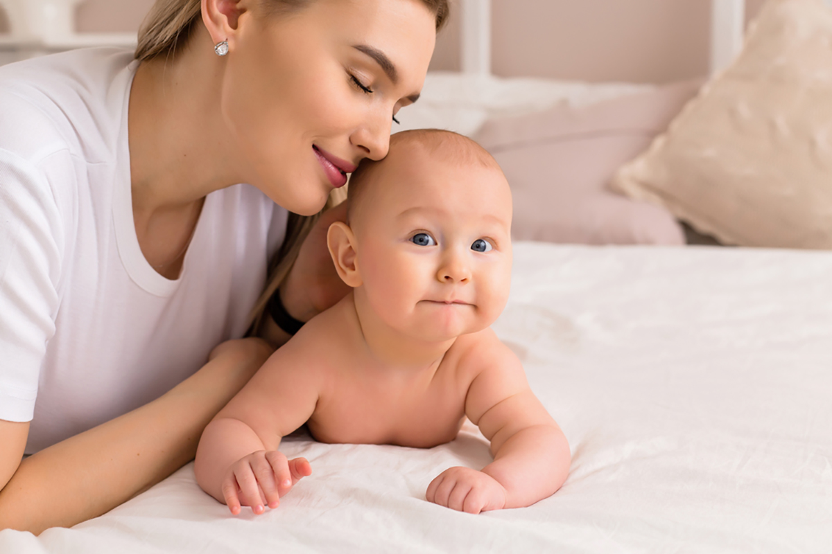 shutterstock_mum_baby21