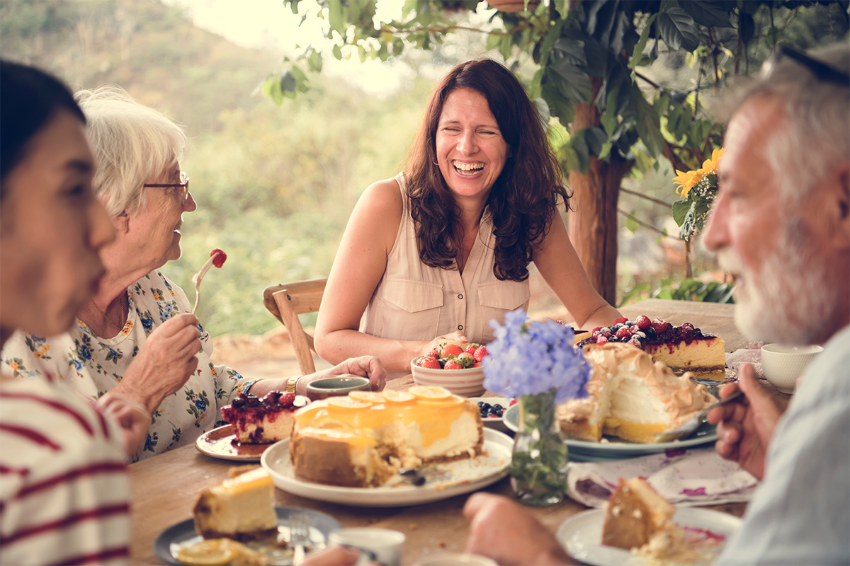 shutterstock_summer_cake