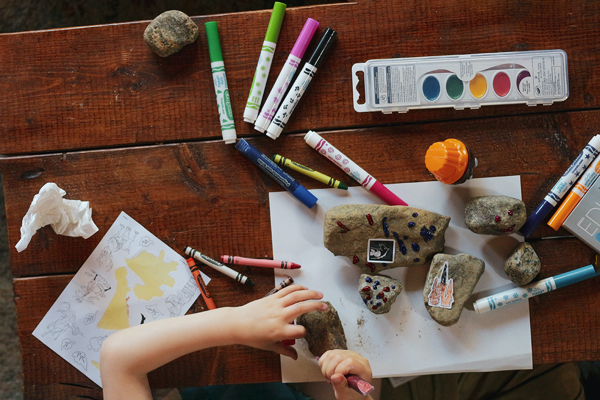 unsplash_boy_draw22