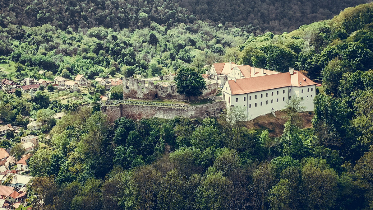 modry_kamen_zdroj_mbkh_1
