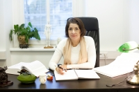 Milana si v detstve prešla peklom, dnes vďaka tomu vyrába kozmetiku, ktorá pomáha
