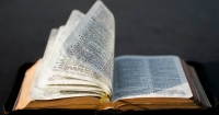 Konšpiračné teórie týkajúce sa Biblie