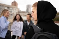 Radikalizácia generácie Alfa sa na školách stupňuje