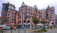 Živá architektúra a integrovaná príroda podľa Hundertwassera