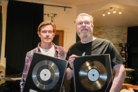 Richard Müller získal za album DUETY dvojnásobnú platinovú platňu!