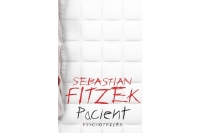 Musí sa priblížiť k vrahovi na dotyk...