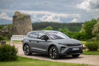 Iba 800 kusov pre celý svet model Elroq RS 13 v plnej výbave