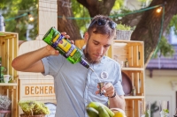 Príďte na Becher Garden párty