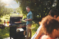 Grilovanie bez hraníc: Prečo sa oplatí siahnuť po griloch Weber
